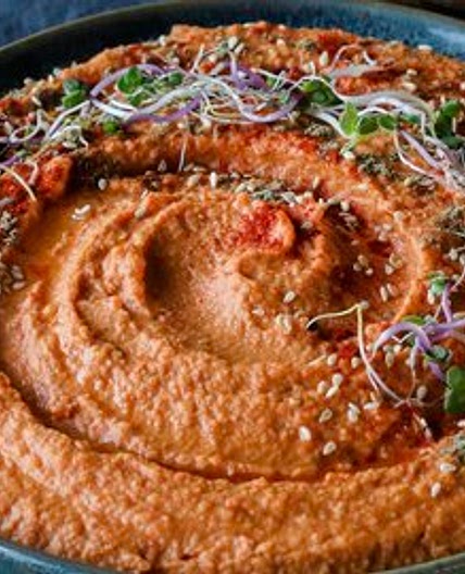Roasted Garlic & Red Pepper Hummus
