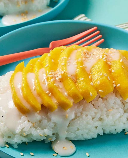 Thai Sweet Sticky Rice With Mango (Khao Neeo Mamuang)