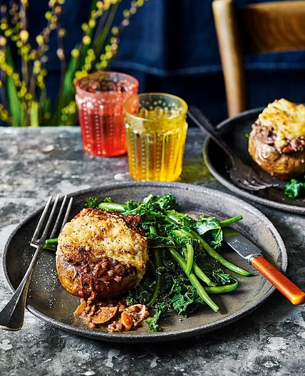 Veggie cottage pie stuffed jackets