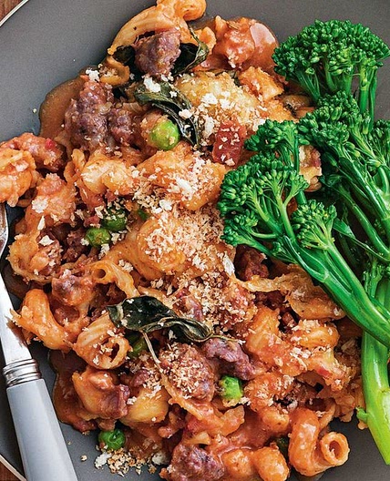 Italian sausage and cheesy tomato macaroni