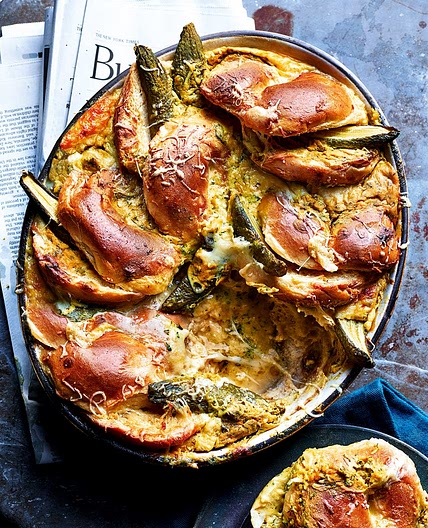 Cheesy baked bagel pudding