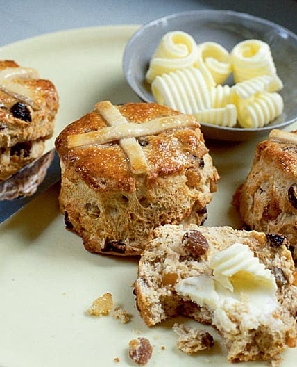 Hot cross scones