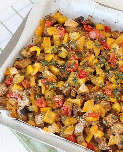 Melanzane e peperoni al forno