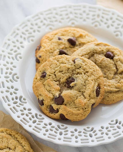 Almond Flour Chocolate Chip Cookies {Grain-Free}