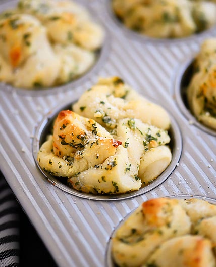 Mini Garlic Monkey Breads