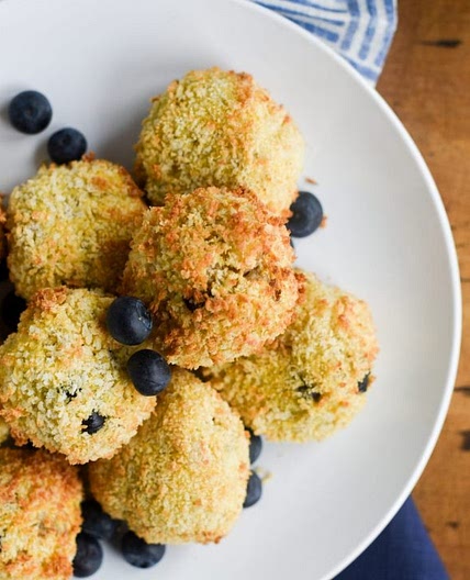 Air-Fryer Maple Blueberry Oatmeal Balls