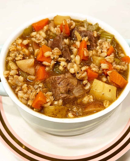 Instant Pot Beef & Barley Soup