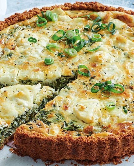 Cheese, spinach and sour cream quiche recipe