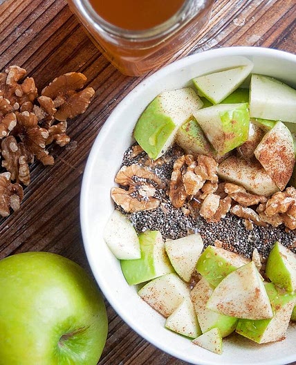 Apple Cinnamon Yogurt Bowl