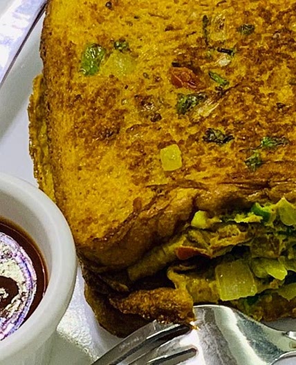 एग ऑमलेट सैंडविच (egg omelette sandwich recipe in hindi)