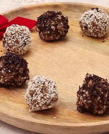 Nanna's Rum Balls Recipe