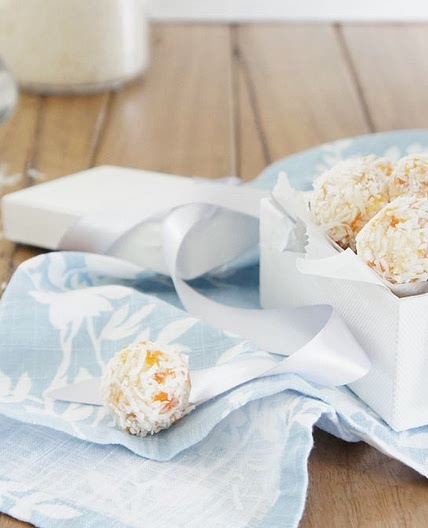 Apricot Balls recipe