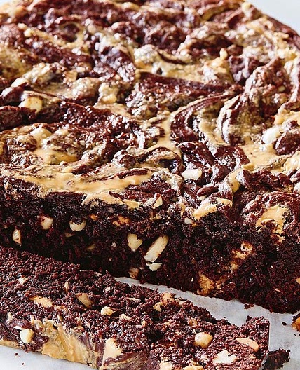 Slow cooker peanut butter brownie