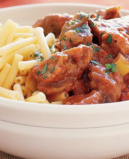 Rich tomato beef casserole