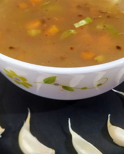 हॉट गार्लिक सूप (hot garlic soup recipe in Hindi)