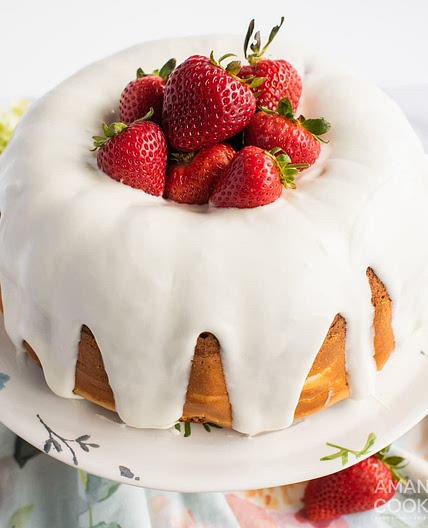 Strawberry Bundt Cake