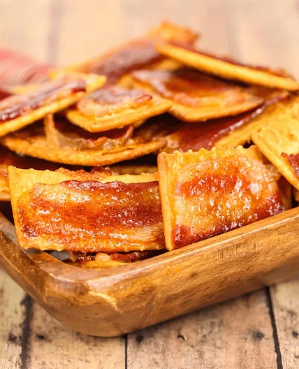 Glazed Bacon Crackers