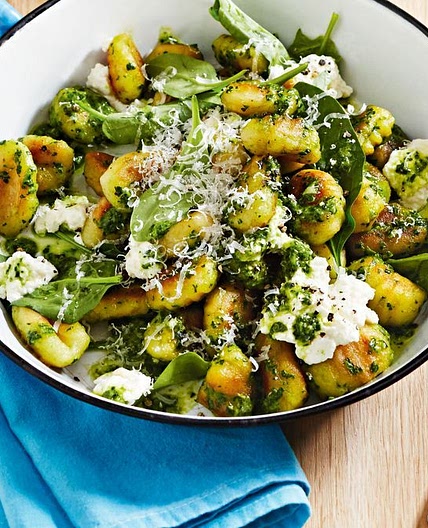Caramelised garlic and spinach gnocchi with ricotta
