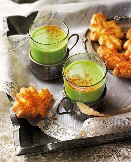 Spiced pea soup with cheddar sablés