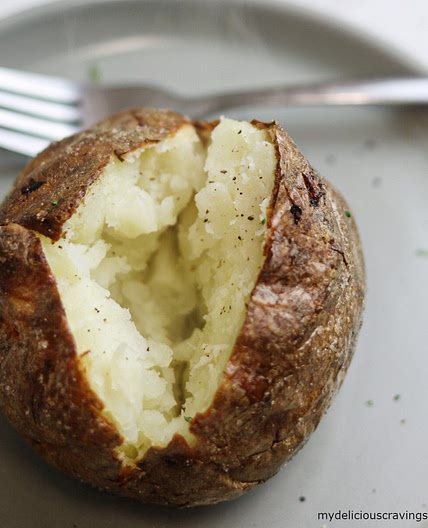 Baked Potatoes in Air Fryer