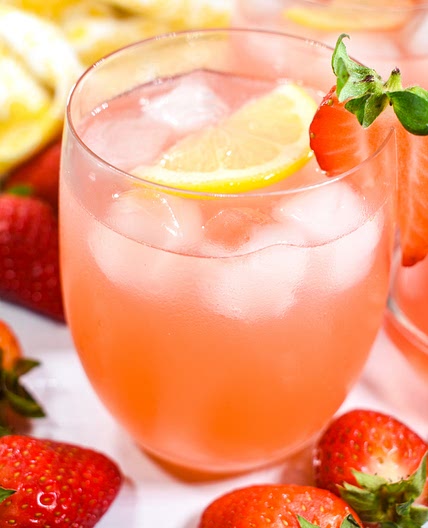 Rhubarb and Strawberry Lemonade