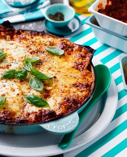 Cheesy chorizo lasagne