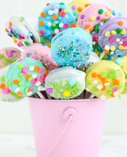 Easter Chocolate Covered Oreos