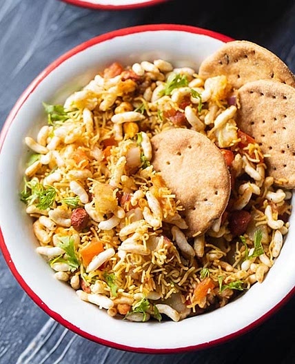 Bhel Puri Recipe (Mumbai Street Style)
