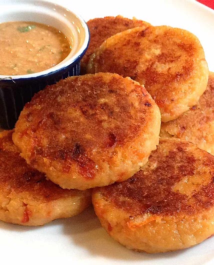 Llapingachos (Ecuadorean Potato Pancakes)