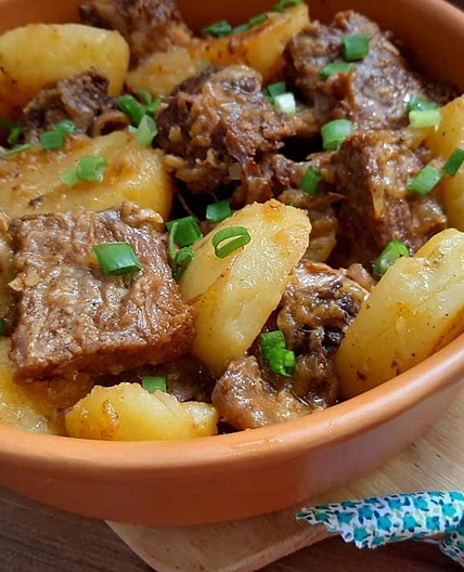 Receita de Costela assada na panela de pressão com batata