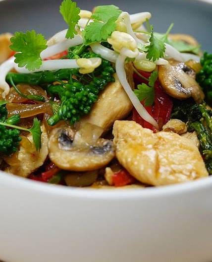 Simple chicken and vegetable stir-fry recipe