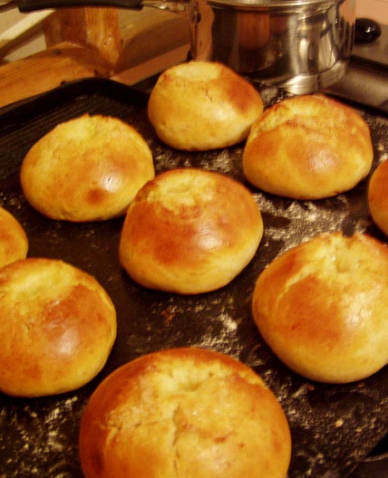 Finnish Butter Eye Buns "voisilmäpulla"