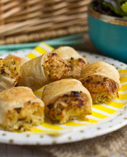 Cheese and onion lentil rolls
