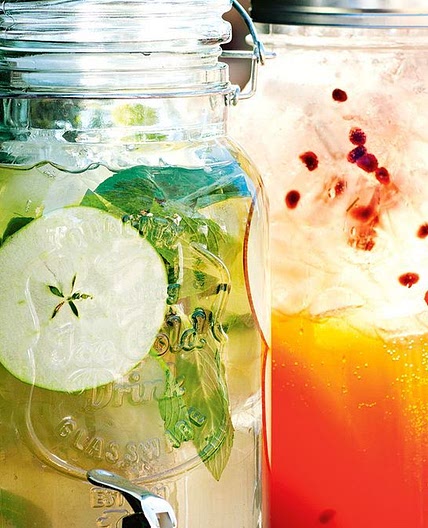 Apple-tea mocktail
