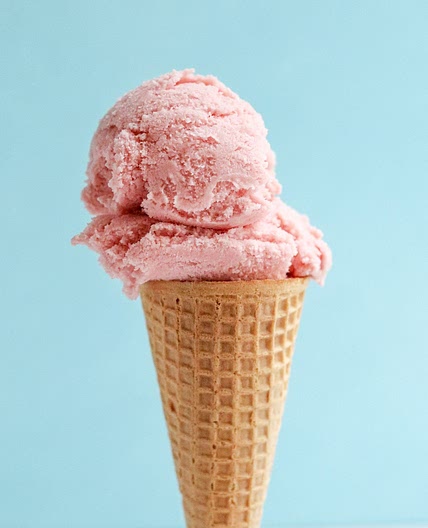 Vegan Strawberry Ice Cream