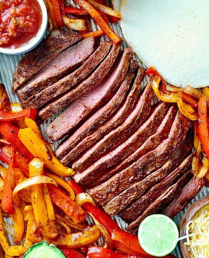Easy Sheet Pan Steak Fajitas