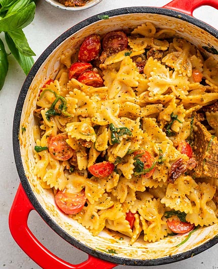 Sun Dried Tomato Pesto Pasta