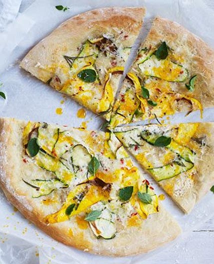 Vegan white pizza