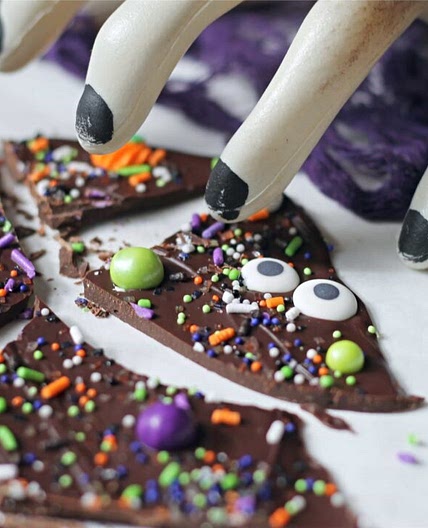 Spooky Halloween Chocolate Bark Recipe
