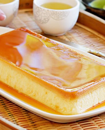 Banh gan (coconut creme caramel with lemon grass)