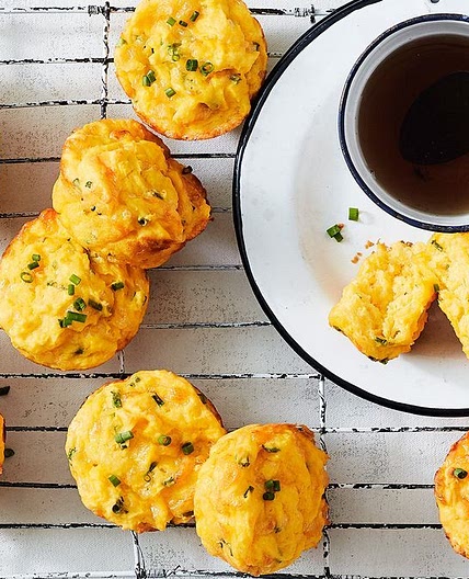 Cheesy pumpkin puffs