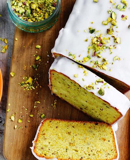 Avocado and pistachio cake