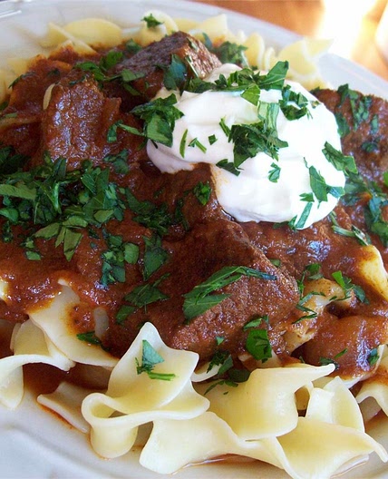 Smoked Paprika Goulash for the Slow Cooker