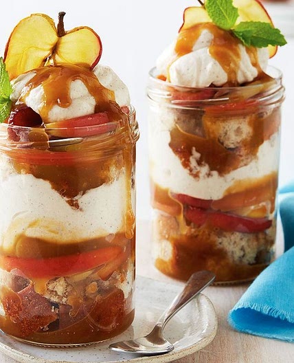 Caramelised apple jar cakes