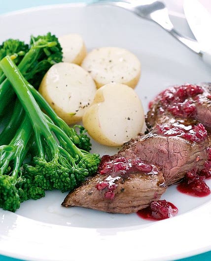 Seared kangaroo with raspberry glaze