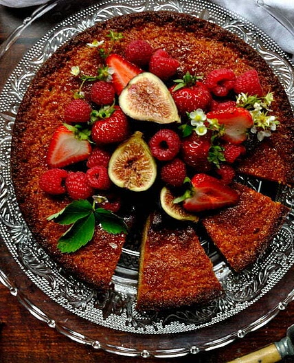 Rustic French Honey Cake