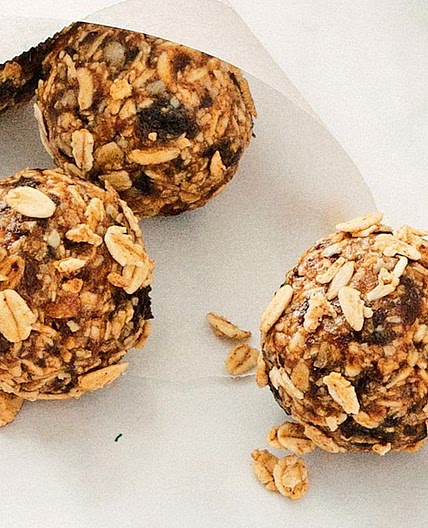 Honey muesli balls
