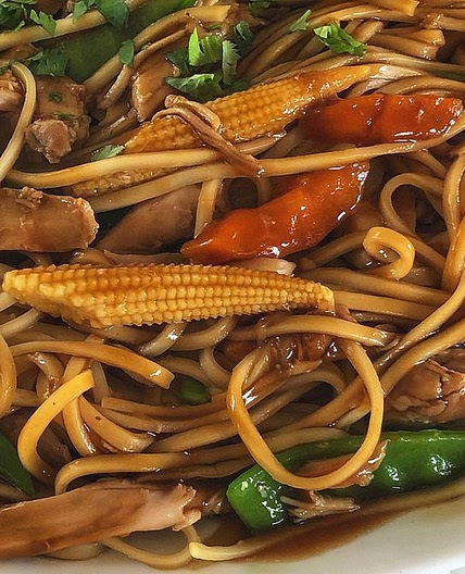Slow cooker chicken chow mein recipe