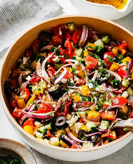 Mediterranean Salad Recipe – Fresh Veggies & Zesty Dressing!