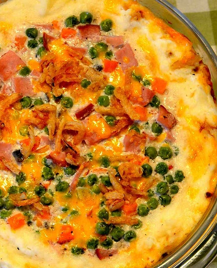 Cheesy Leftover Ham and Mashed Potato Casserole